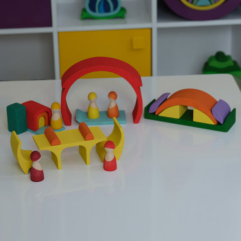 18 pcs Rainbow Puzzle Dolls' House